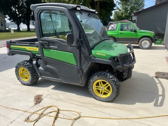 2022 John Deere XUV 835M Equipment Image0