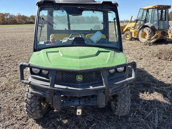Image of John Deere XUV 835M equipment image 1