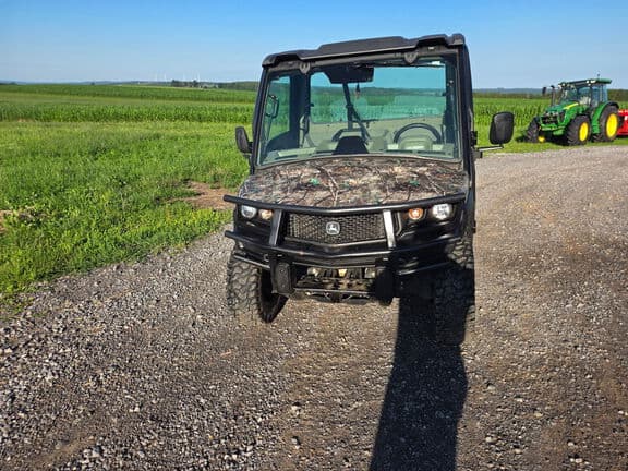 Image of John Deere XUV 835R equipment image 4