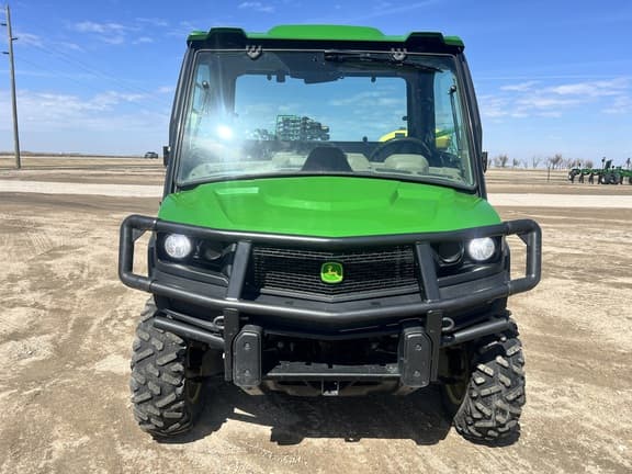 Image of John Deere XUV 835R equipment image 2