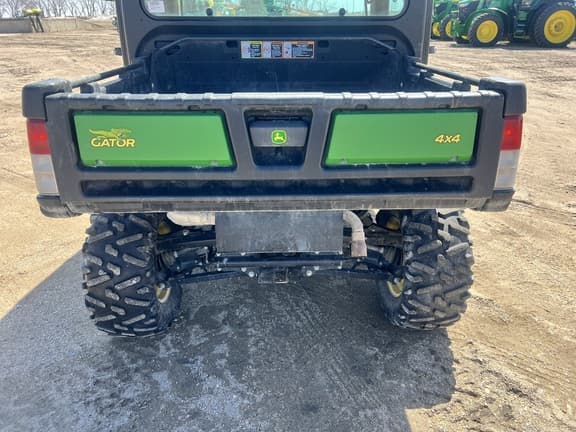 Image of John Deere XUV 835R equipment image 4