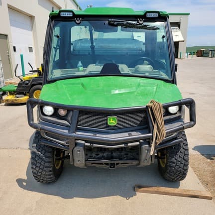 Image of John Deere XUV 835R equipment image 1