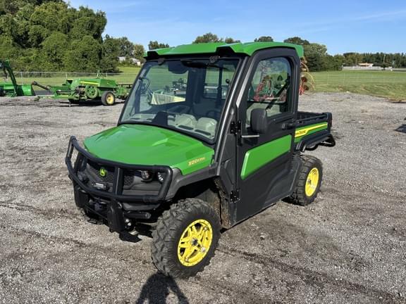 Image of John Deere XUV 835R Primary image