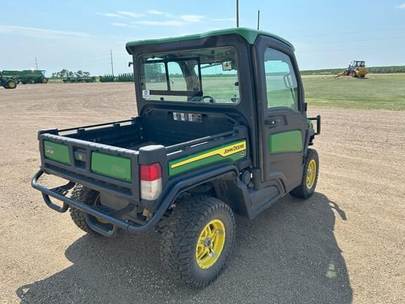 Image of John Deere XUV 835R equipment image 2