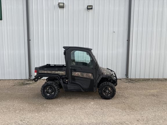 Image of John Deere XUV 835R equipment image 3
