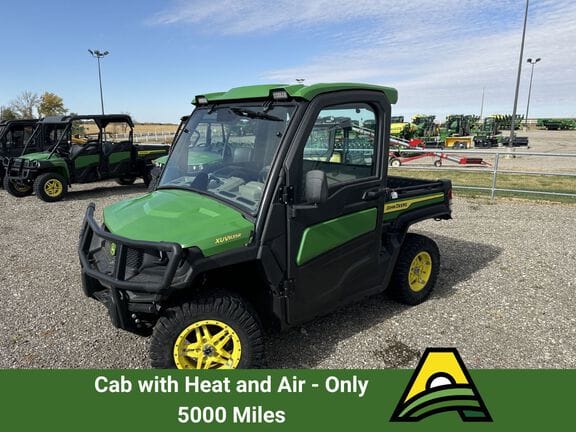2023 John Deere XUV 835R Equipment Image0