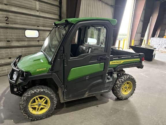 Image of John Deere XUV 835R Primary image