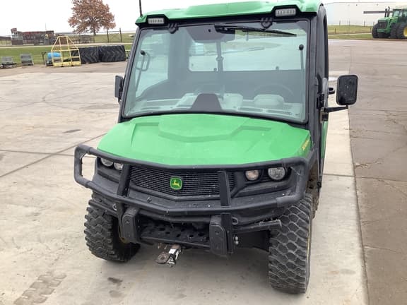 Image of John Deere XUV 835R equipment image 2