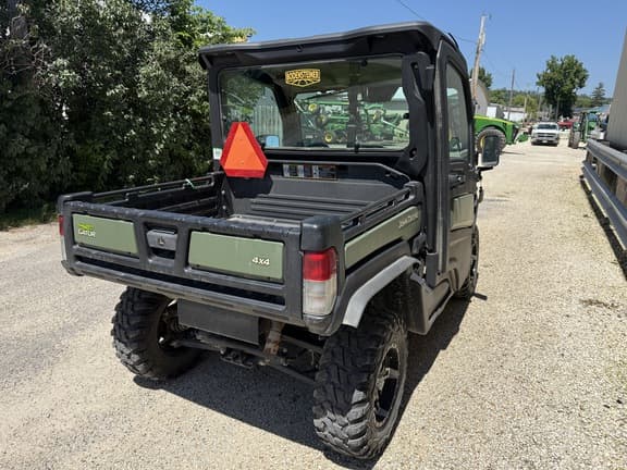 Image of John Deere XUV 835R equipment image 4