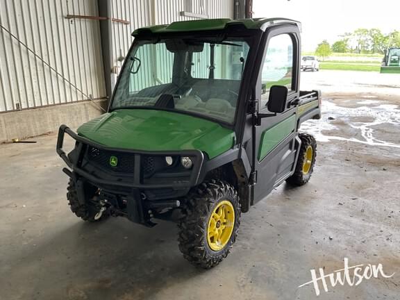 Image of John Deere XUV 835R equipment image 2