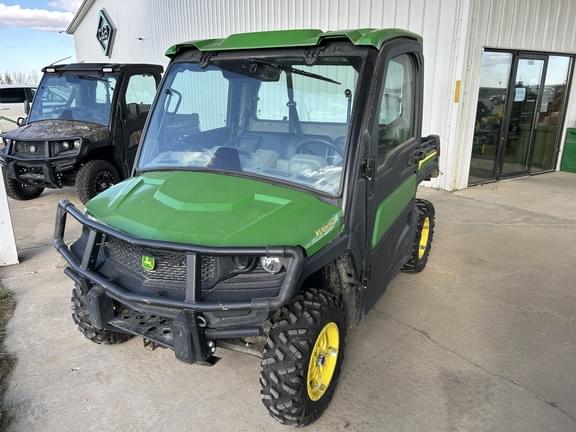 Image of John Deere XUV 835R equipment image 3