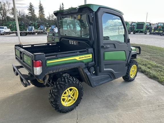Image of John Deere XUV 835R equipment image 4