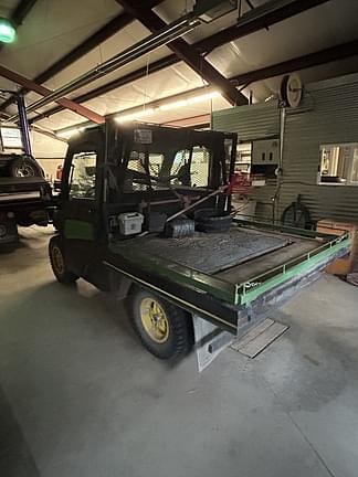 Image of John Deere XUV 835R equipment image 3