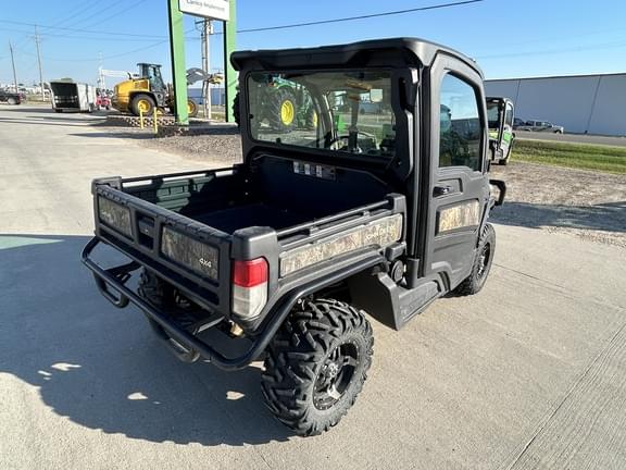 Image of John Deere XUV 835R equipment image 3