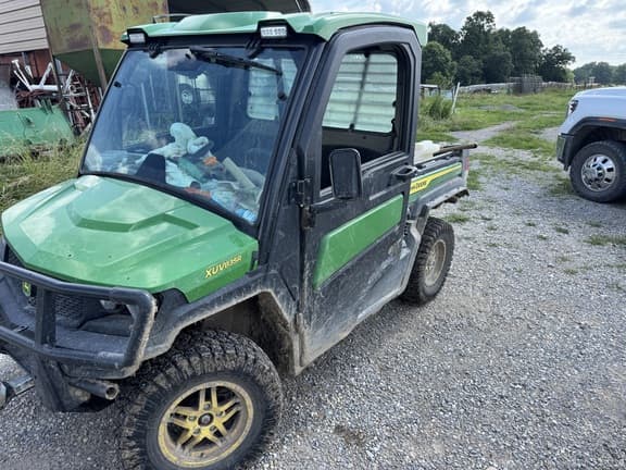 Image of John Deere XUV 835R equipment image 1