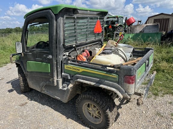 Image of John Deere XUV 835R equipment image 4