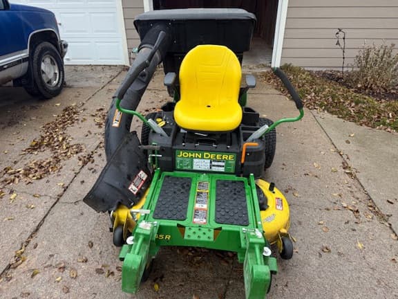 Image of John Deere Z345R equipment image 3