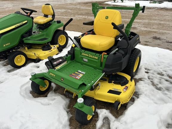 Image of John Deere Z515E equipment image 2