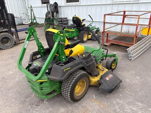 Image of John Deere Z530M equipment image 3