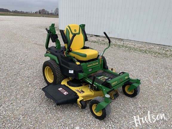 2022 John Deere Z530R Equipment Image0