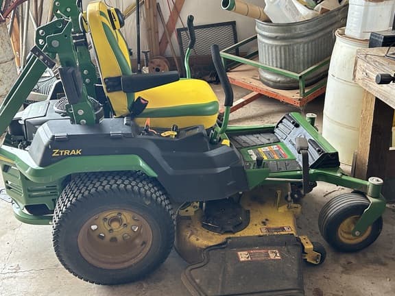 Image of John Deere Z540R equipment image 3