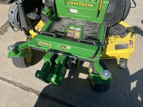 Image of John Deere Z545R equipment image 2