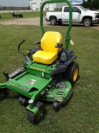 Image of John Deere Z720E Image 1