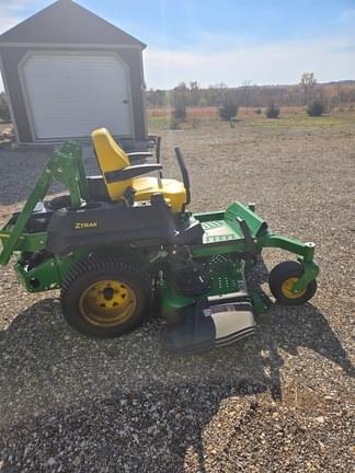 Image of John Deere Z720E equipment image 3