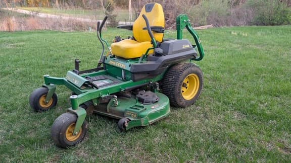 Image of John Deere Z735M equipment image 3