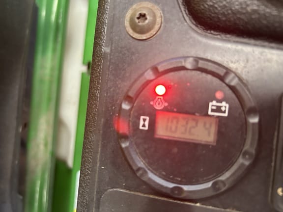 2022 John Deere Z740R Equipment Image0