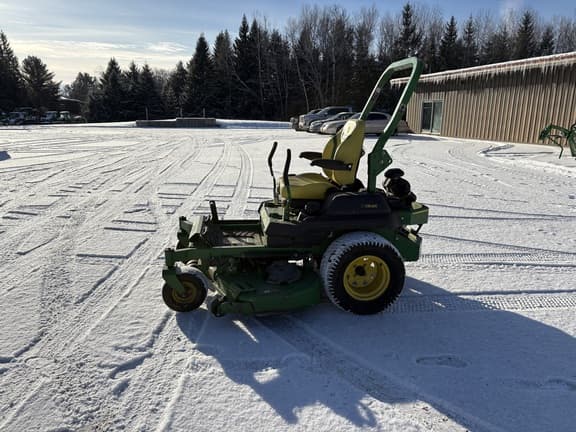Image of John Deere Z740R equipment image 1