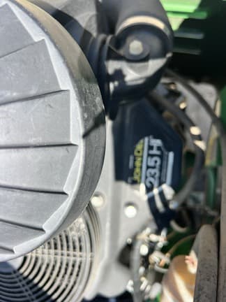 Image of John Deere Z920M equipment image 2
