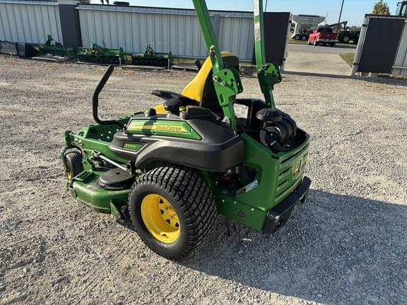 Image of John Deere Z920M equipment image 1