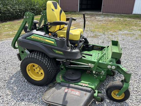 Image of John Deere Z930M equipment image 1