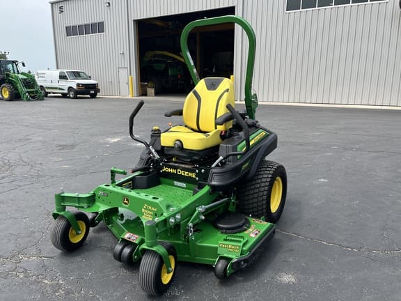 Image of John Deere Z930M equipment image 1