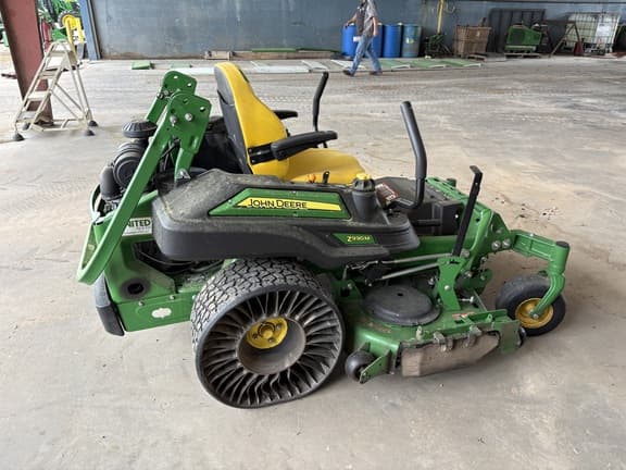 Image of John Deere Z930M equipment image 4