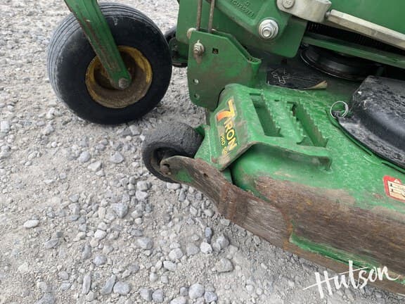 Image of John Deere Z930R equipment image 4