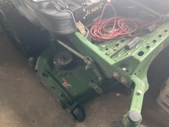 Image of John Deere Z930R equipment image 3