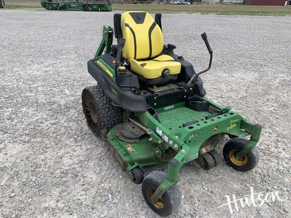 2022 John Deere Z930R Equipment Image0