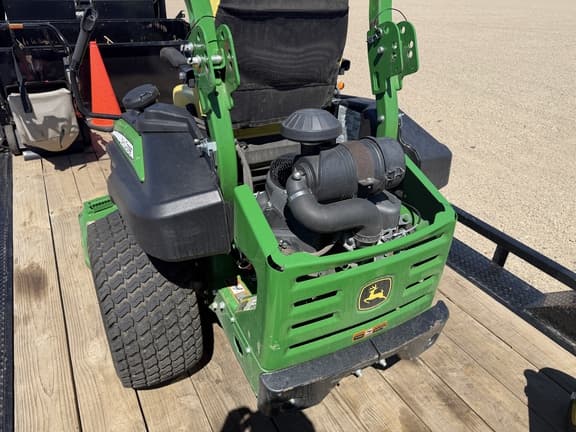 Image of John Deere Z930R equipment image 1