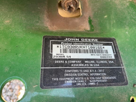 Image of John Deere Z930R equipment image 2