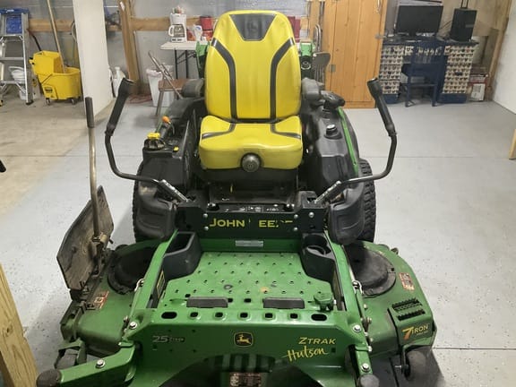 2022 John Deere Z950R Equipment Image0