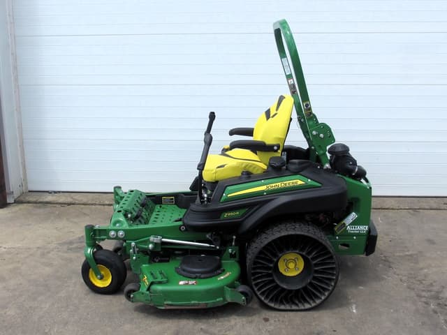 Image of John Deere Z950R equipment image 2