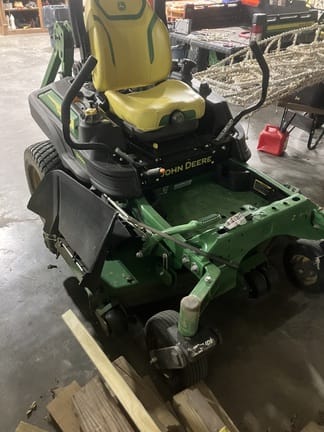 2022 John Deere Z960M Equipment Image0