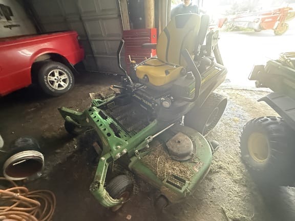 2022 John Deere Z960M Equipment Image0