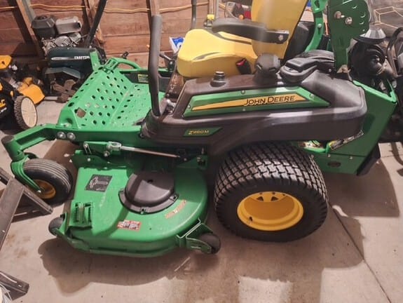 2022 John Deere Z960M Equipment Image0