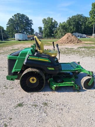 Image of John Deere Z997R equipment image 2
