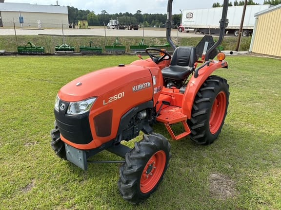 2022 Kubota L2501 Equipment Image0
