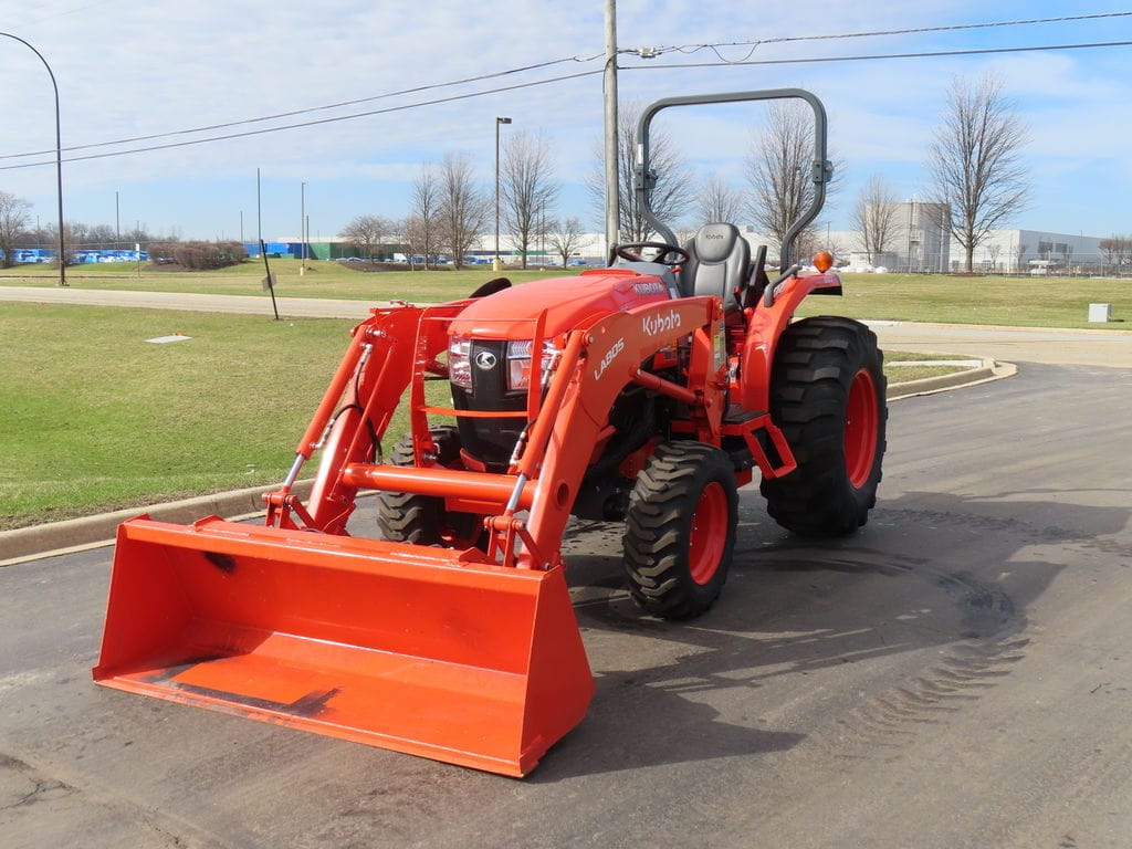 2022 Kubota L4060 Equipment Image0