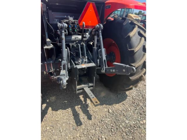 Image of Kubota M6-111 equipment image 4